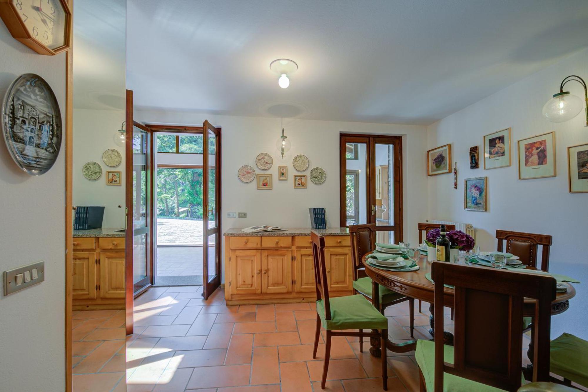Villa Il Castagno Few Min From Beach - Happy Rentals Castelveccana Eksteriør billede