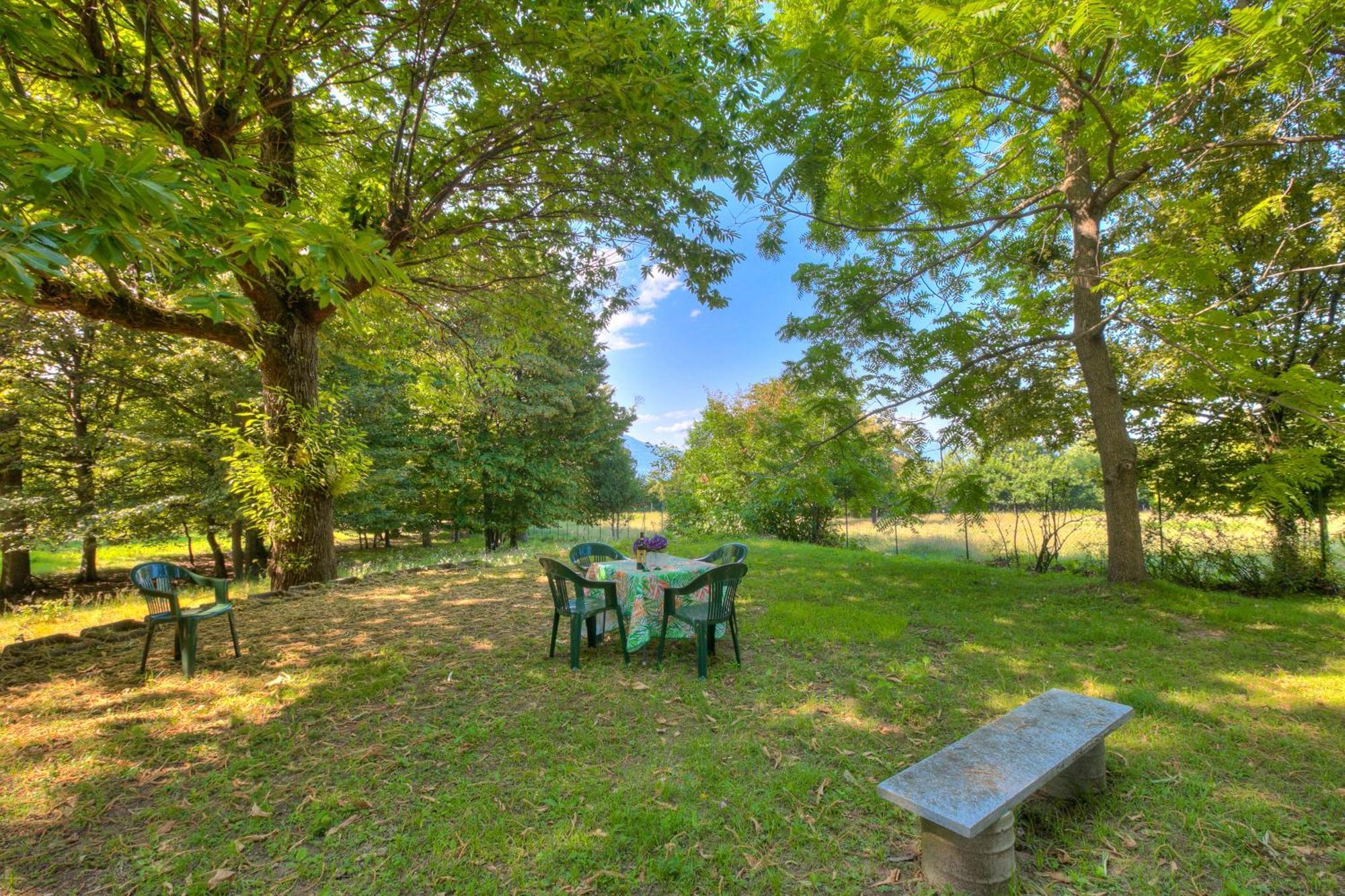 Villa Il Castagno Few Min From Beach - Happy Rentals Castelveccana Eksteriør billede